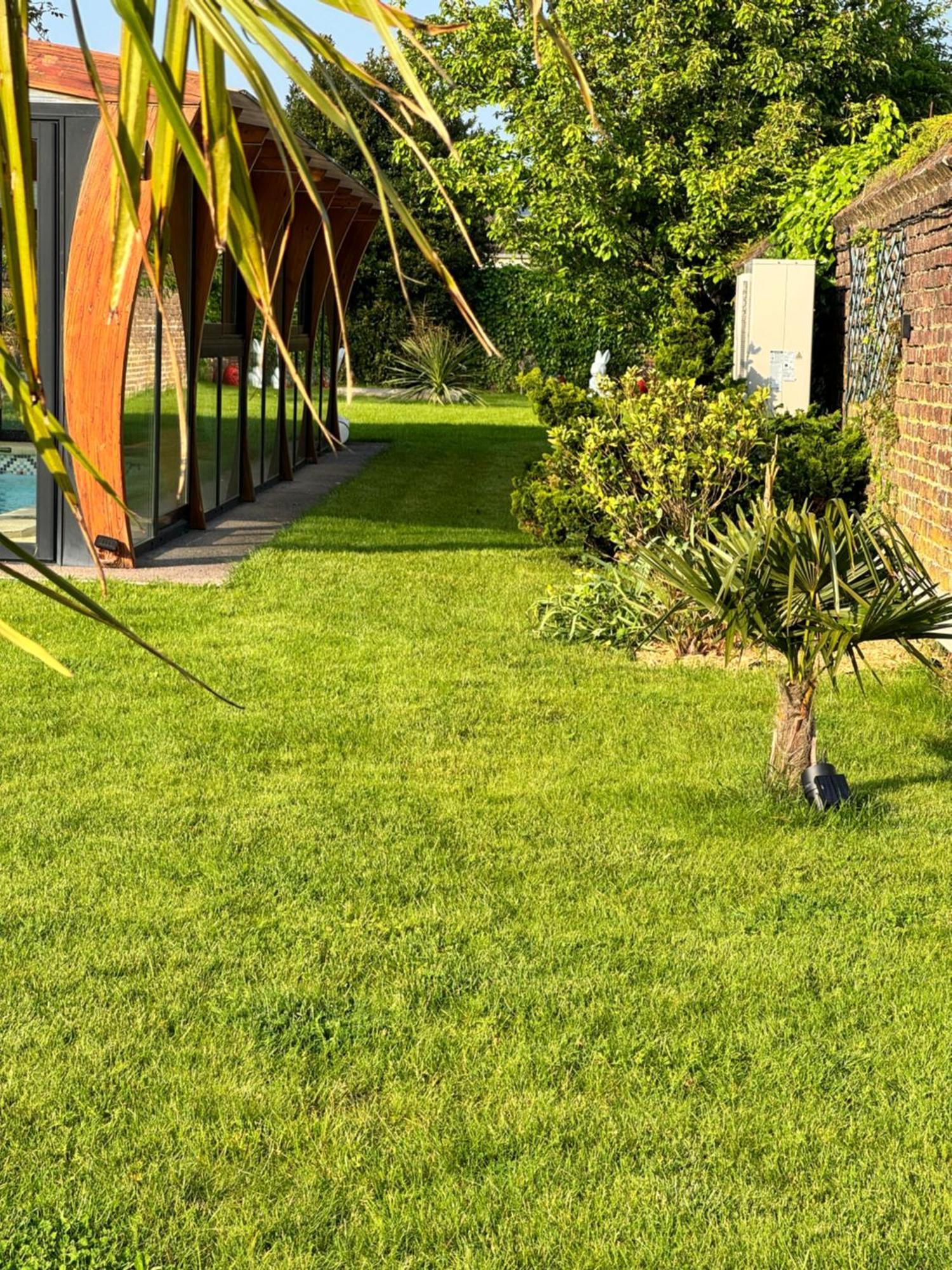 Gîte avec piscine Lestrem Extérieur photo